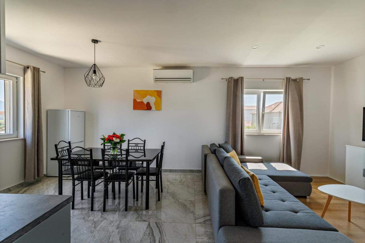 Apartman Krsticevic Metkovic Exterior photo