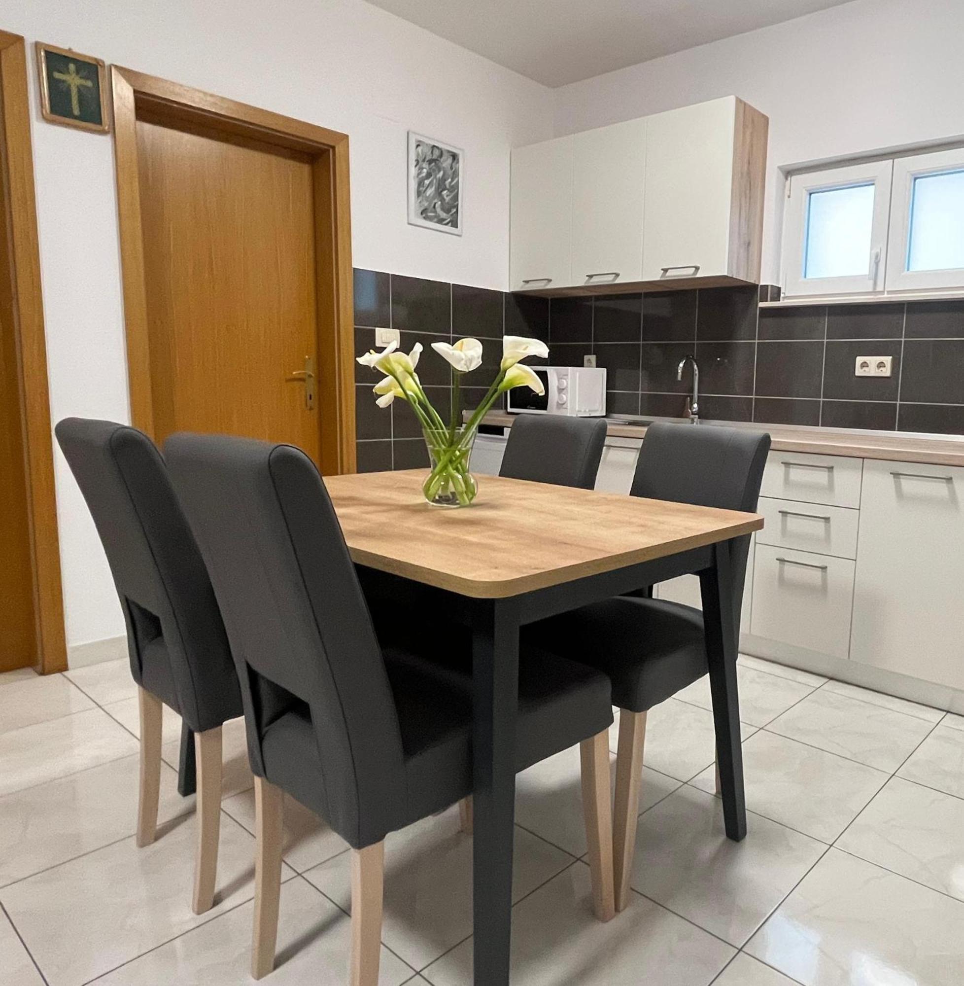 Apartman Krsticevic Metkovic Exterior photo